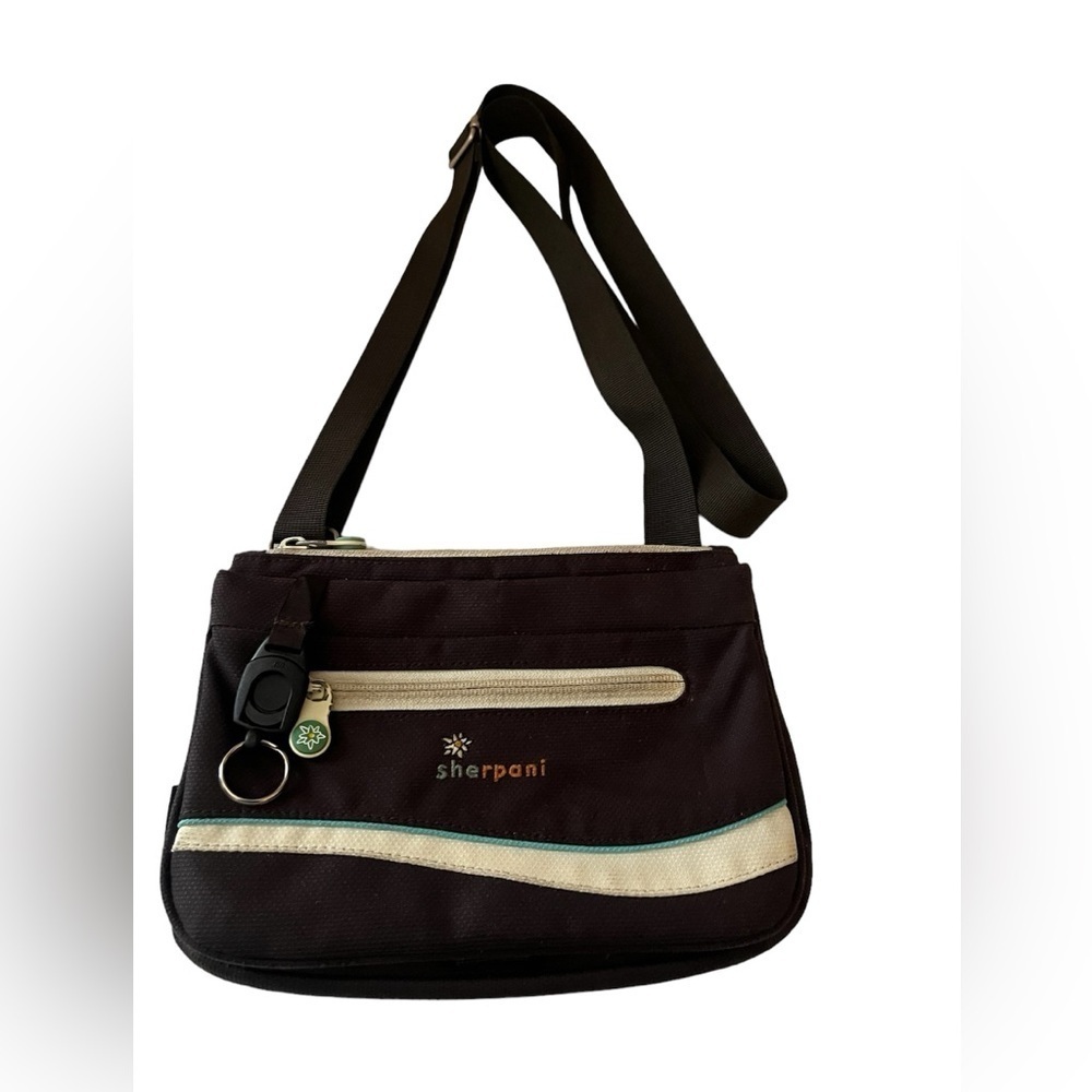 Sherpani Zoom Shoulder Bag